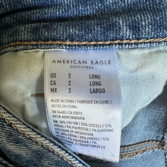 AE highest rise mom jean - Picture 3 of 3